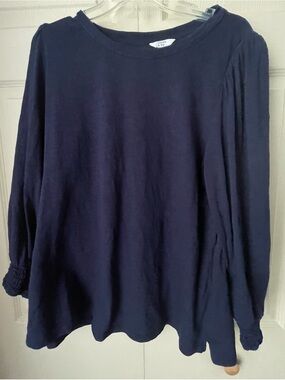 Crown & Ivy top, navy